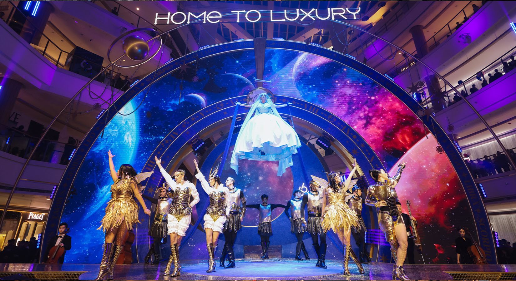 Curating extraordinary experiences